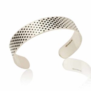 cuff narrow dotted sideview