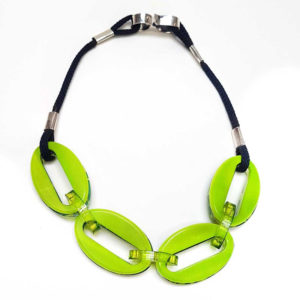 green-lime-madder-oval-chain-4-piece-back-Sue-Gregor