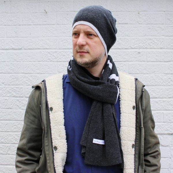 Huxley hat and scarf