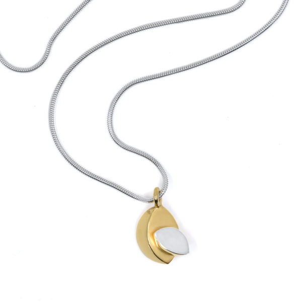 P25 Leaf gold:silver pendant
