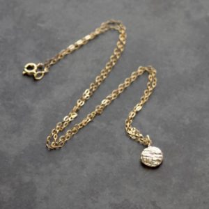 Gold Linear Disc Necklace