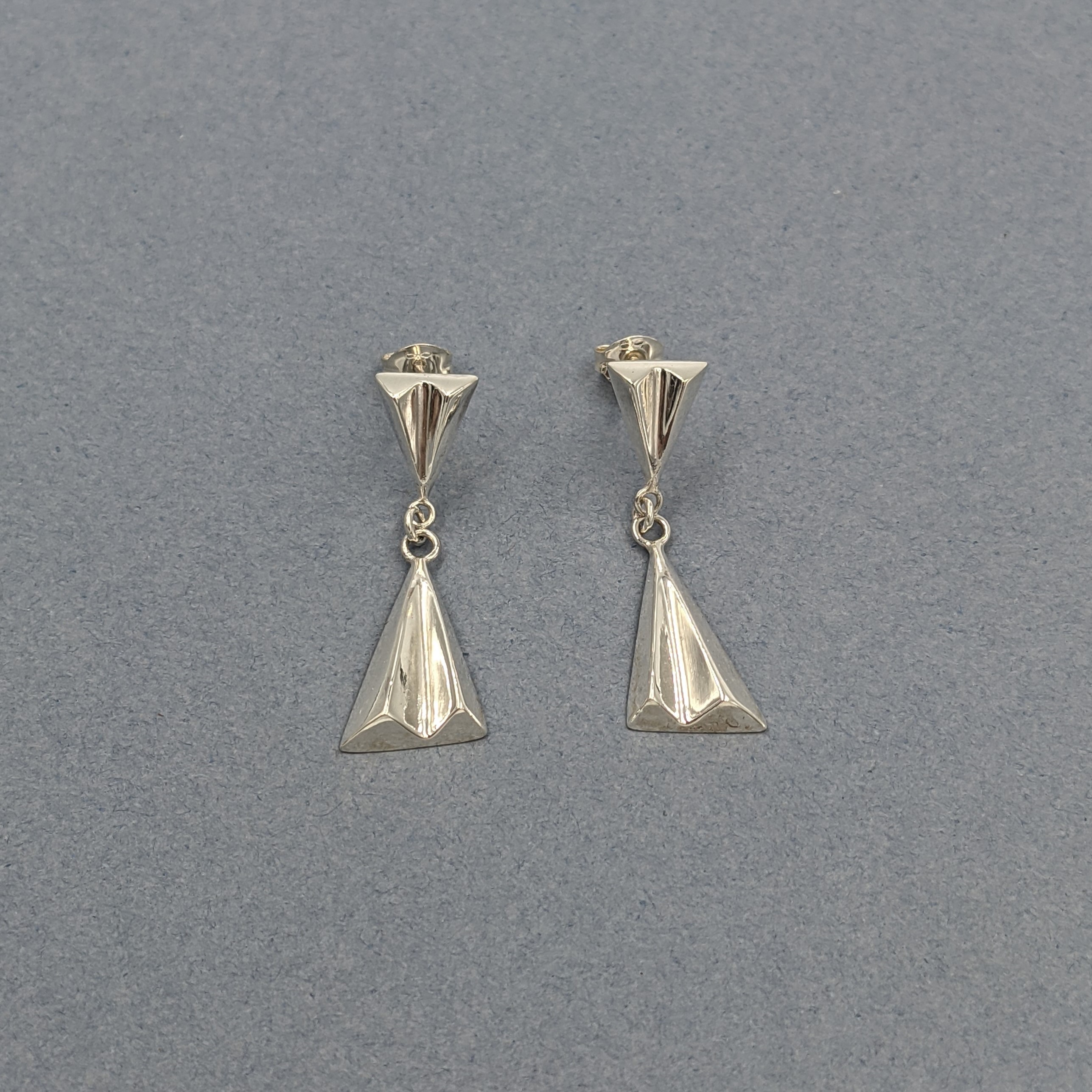 valley-eco-silver-triangle-drop-earrings-front