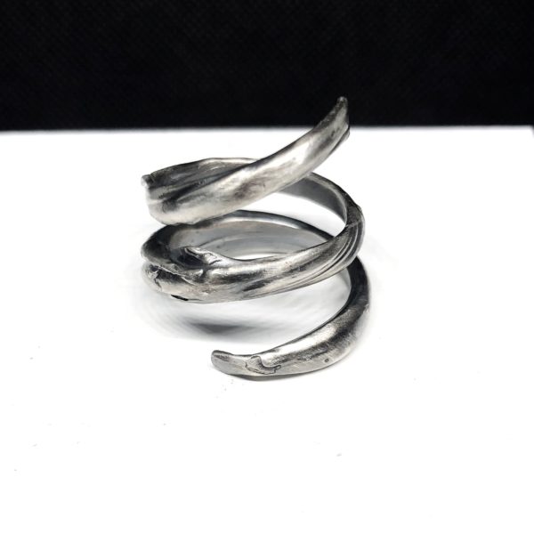 Charlotte-E-Padgham-SKINS-recycled-sterling-silver-ring-tendril-1a