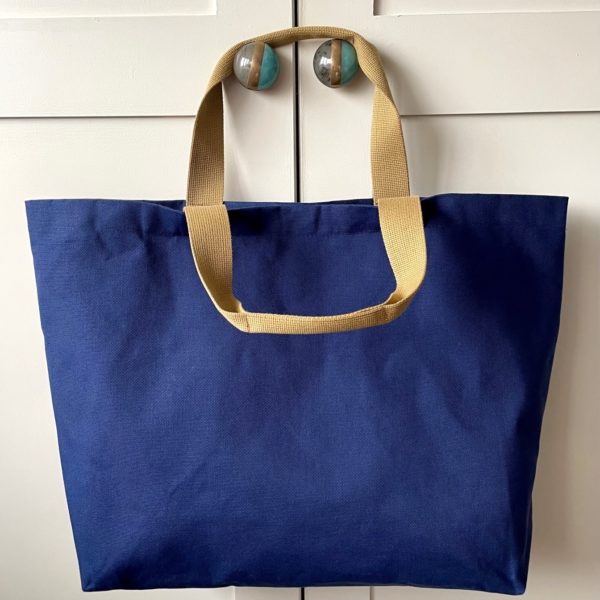 Navy tote front
